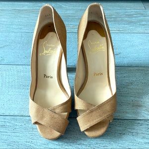 Christian Louboutin Camel Color 4.5” Heel pump
